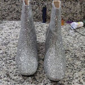 Silver Glitter Ankle Boots size 9.5 From SHEN HEEL 1.5